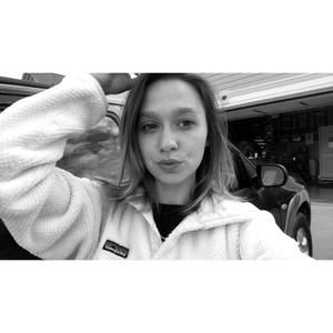 Meet your Posher, Hallie